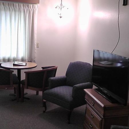 Motel 95 & Campground Hixton Экстерьер фото