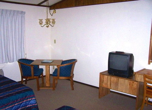 Motel 95 & Campground Hixton Экстерьер фото